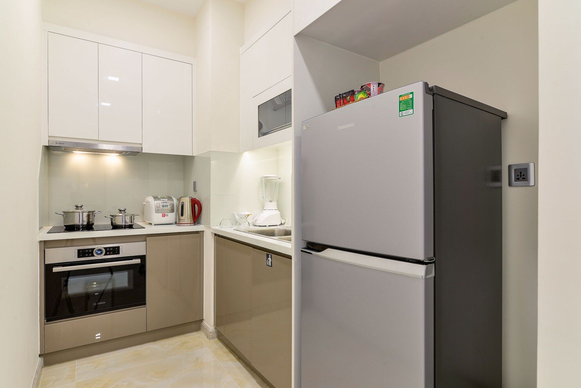 New Star Vinhomes Ba Son * TP. Hồ Chí Minh