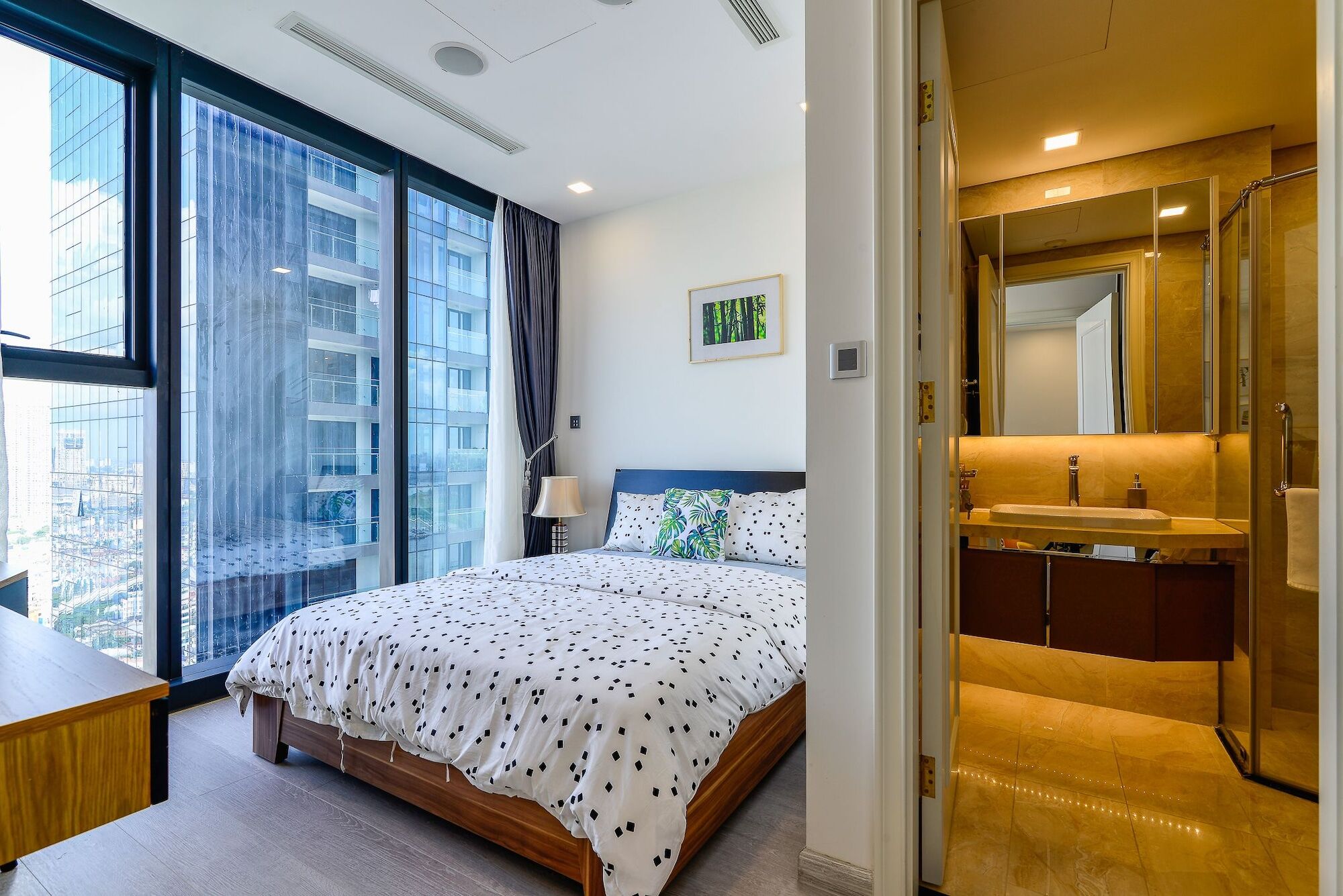 New Star Vinhomes Ba Son TP. Hồ Chí Minh