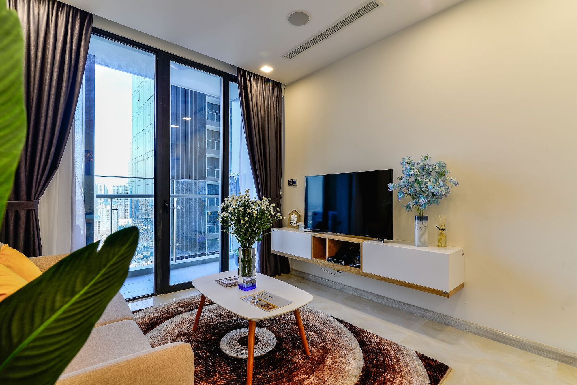 New Star Vinhomes Ba Son Căn hộ