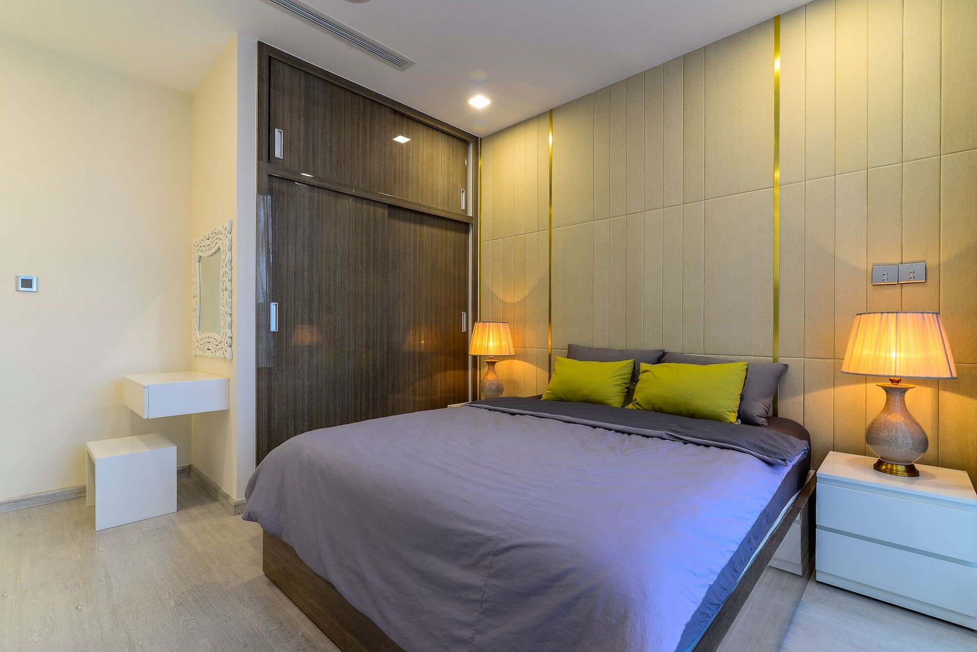 New Star Vinhomes Ba Son *